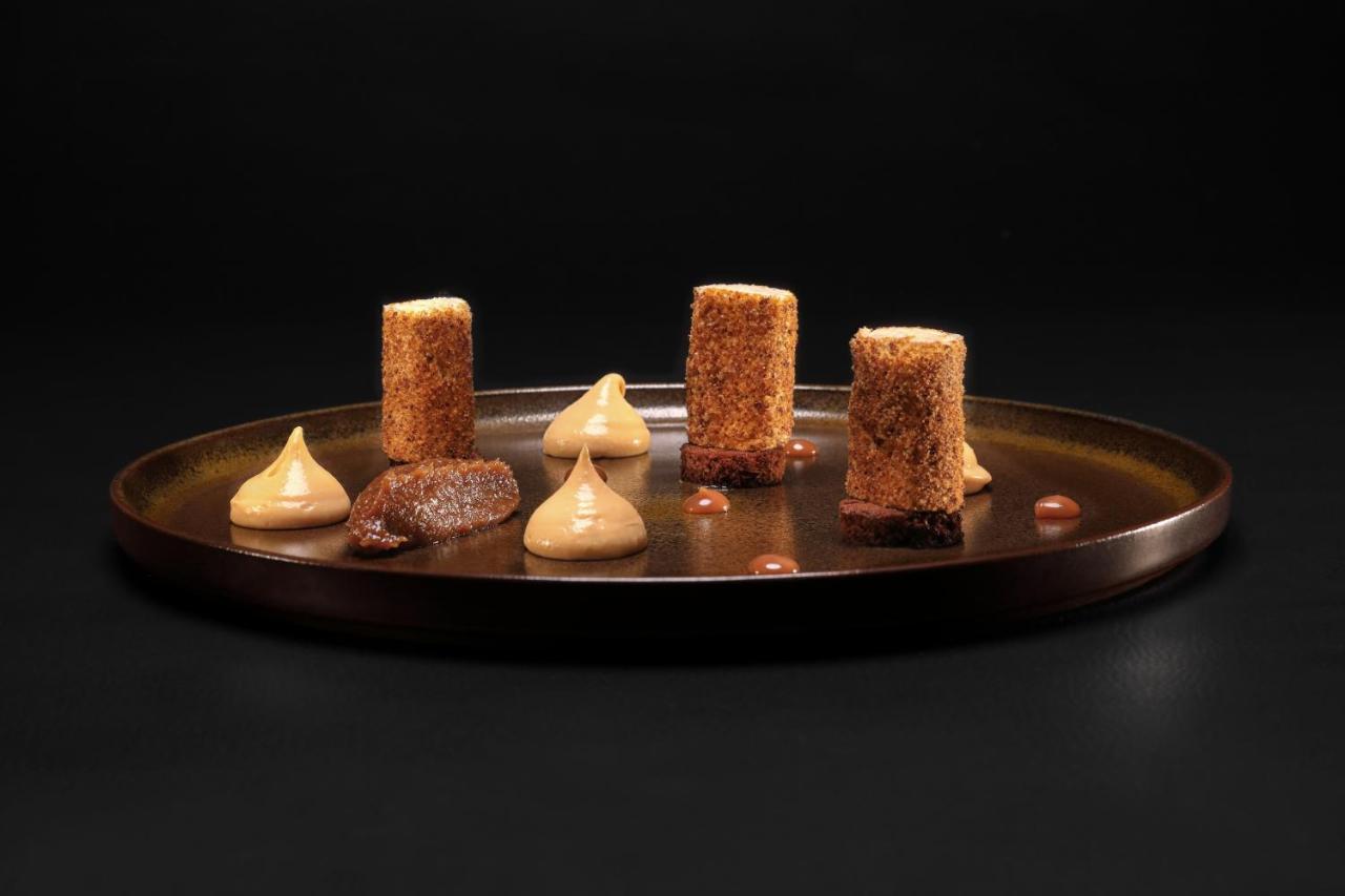 Boutique-Hotel Restaurant L'Atelier D'Epicure Logis Castels ภายนอก รูปภาพ