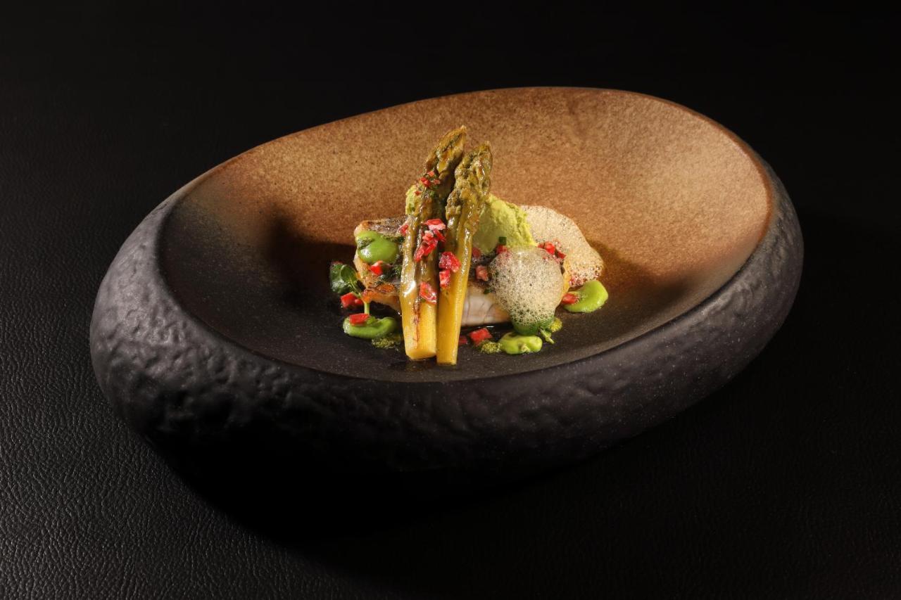 Boutique-Hotel Restaurant L'Atelier D'Epicure Logis Castels ภายนอก รูปภาพ