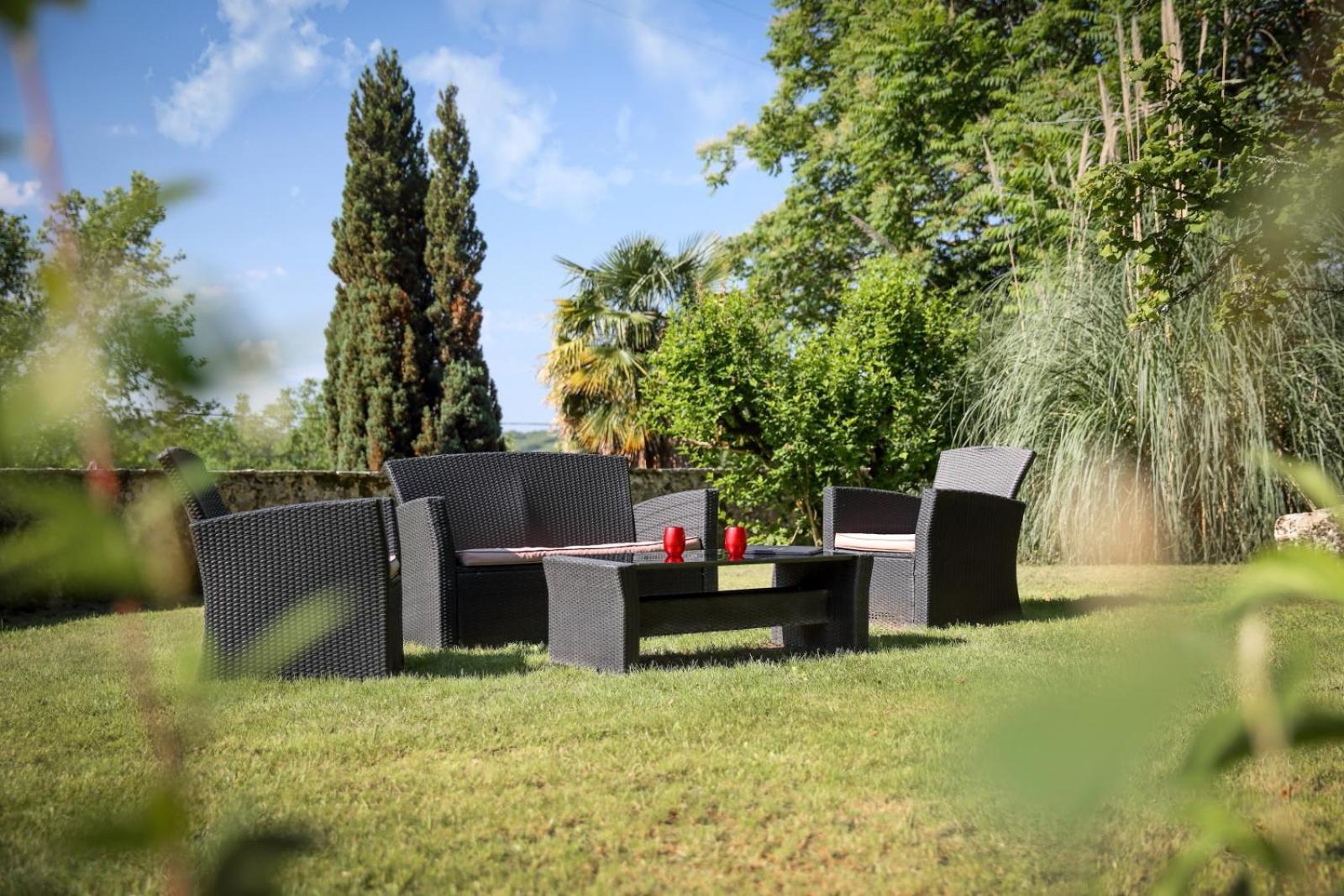 Boutique-Hotel Restaurant L'Atelier D'Epicure Logis Castels ภายนอก รูปภาพ