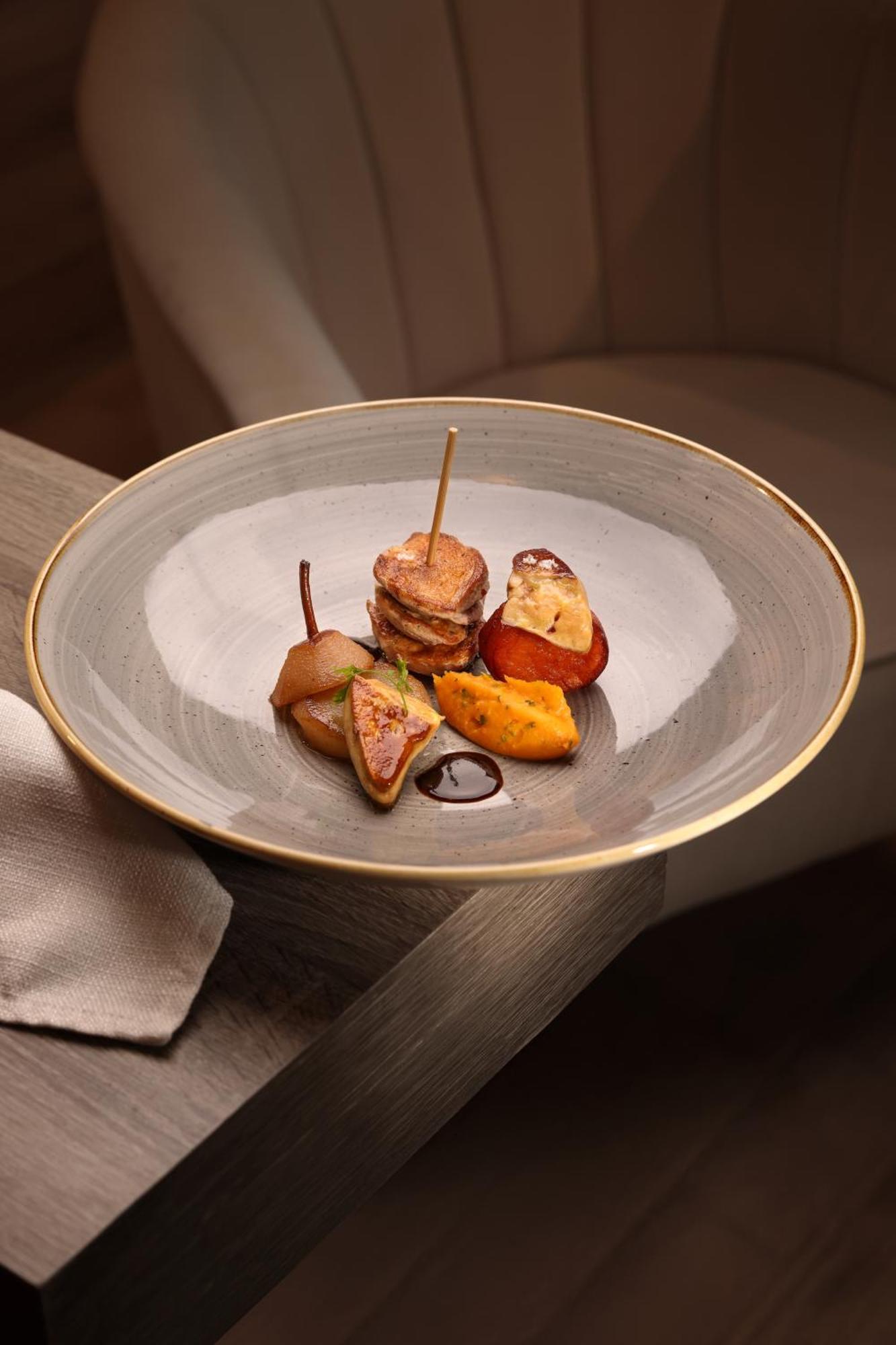 Boutique-Hotel Restaurant L'Atelier D'Epicure Logis Castels ภายนอก รูปภาพ