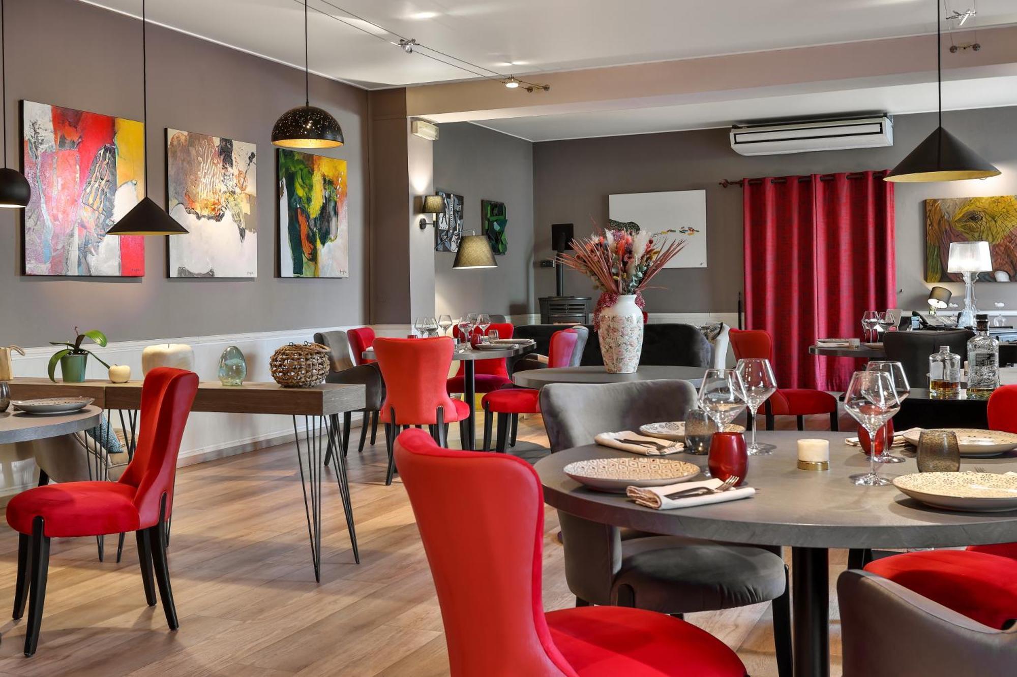 Boutique-Hotel Restaurant L'Atelier D'Epicure Logis Castels ภายนอก รูปภาพ