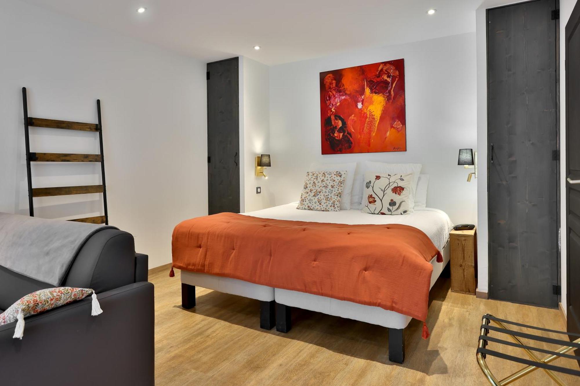 Boutique-Hotel Restaurant L'Atelier D'Epicure Logis Castels ภายนอก รูปภาพ
