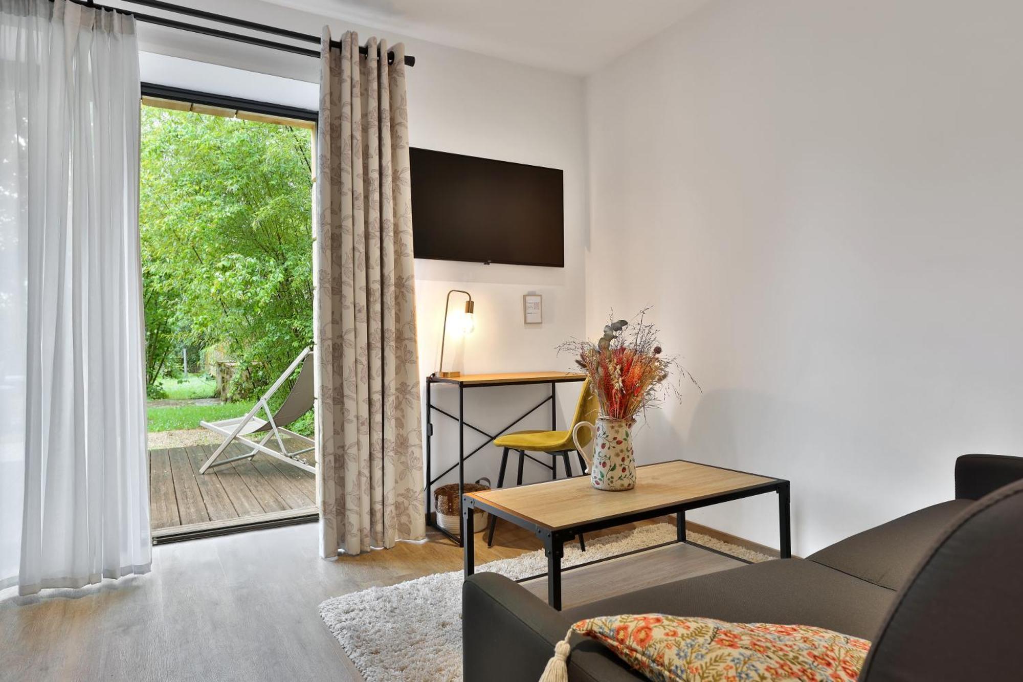 Boutique-Hotel Restaurant L'Atelier D'Epicure Logis Castels ภายนอก รูปภาพ